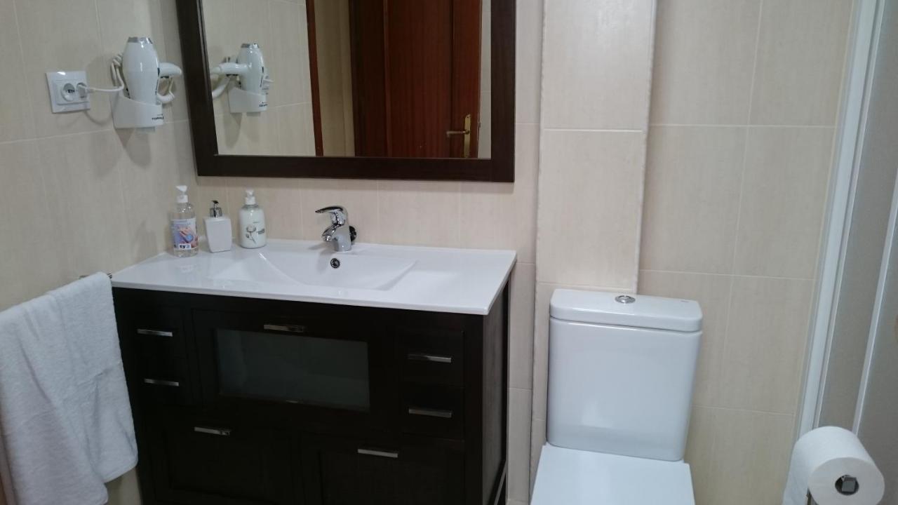 Casa De Huespedes Vecinodecerbantes Hotel Alcalá de Henares Kültér fotó
