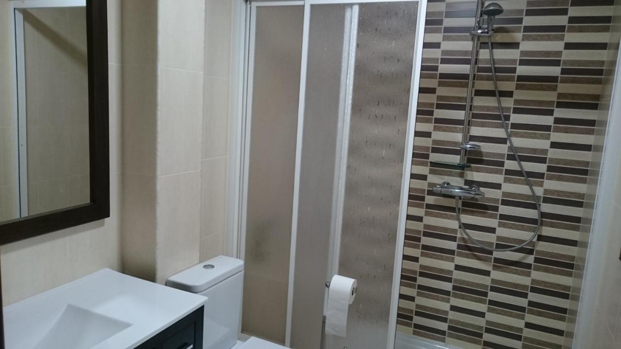 Casa De Huespedes Vecinodecerbantes Hotel Alcalá de Henares Kültér fotó