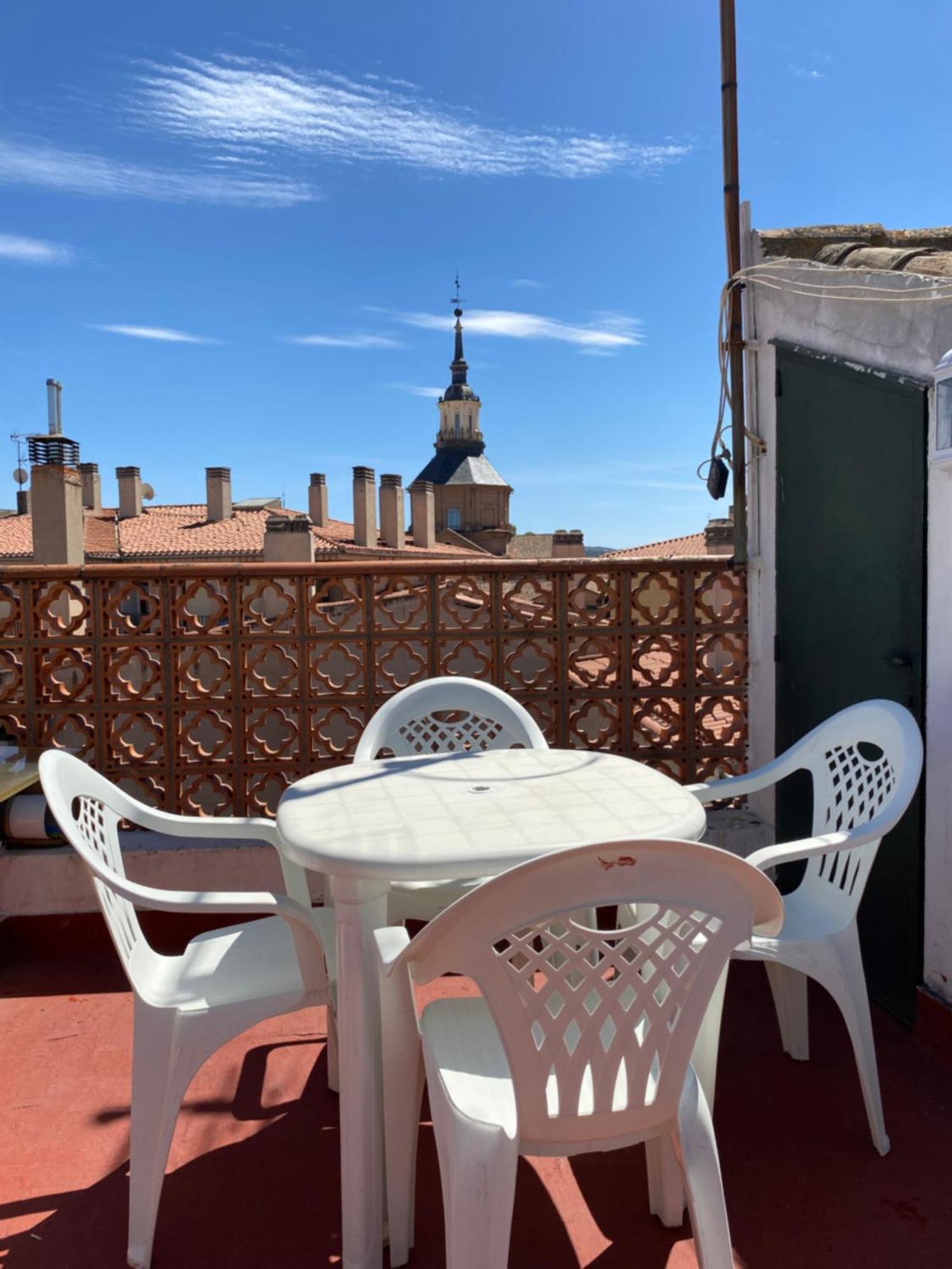 Casa De Huespedes Vecinodecerbantes Hotel Alcalá de Henares Kültér fotó